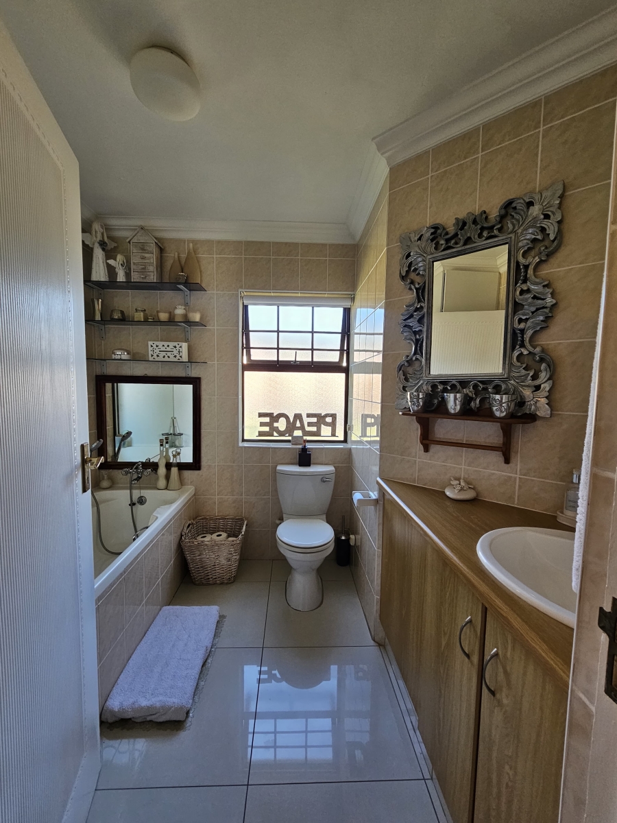 2 Bedroom Property for Sale in Mossel Bay Golf Estate Western Cape